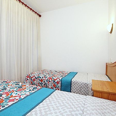 Apartaments Nautic Lloret de Mar Oda fotoğraf