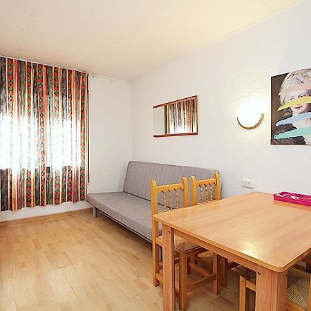 Apartaments Nautic Lloret de Mar Oda fotoğraf