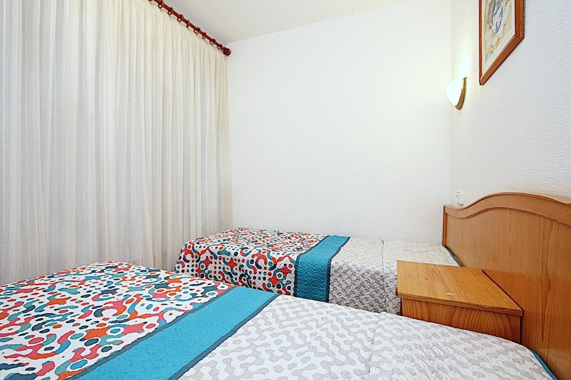 Apartaments Nautic Lloret de Mar Oda fotoğraf