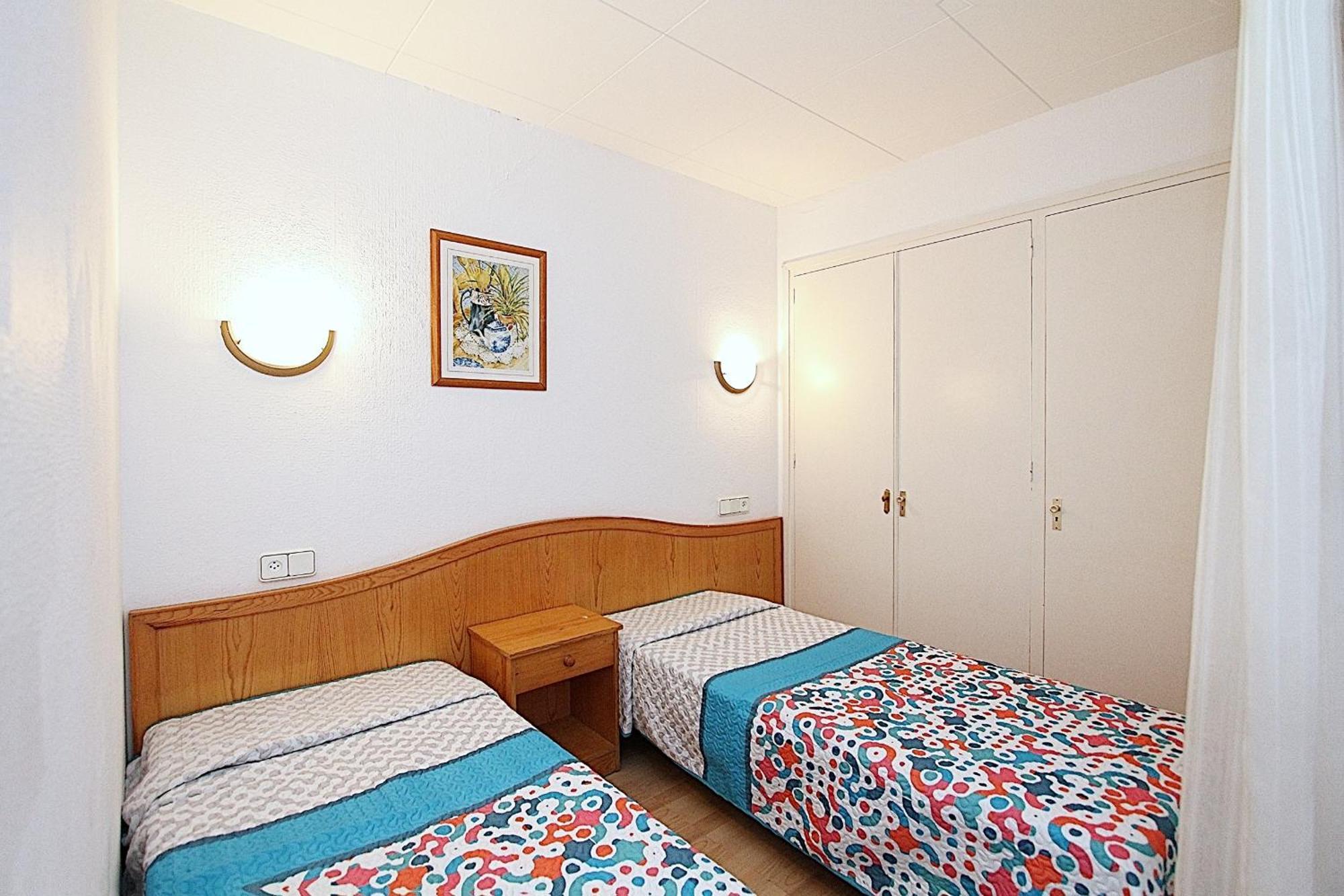 Apartaments Nautic Lloret de Mar Oda fotoğraf