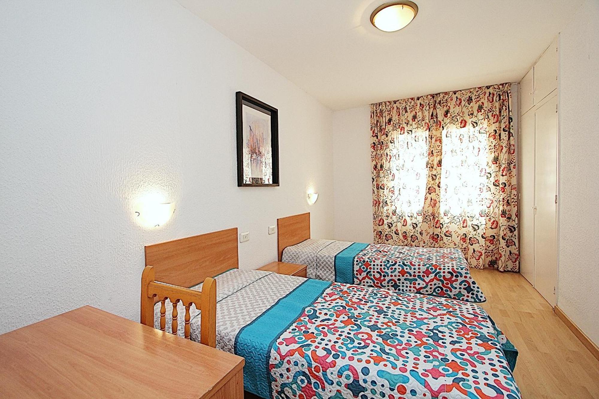 Apartaments Nautic Lloret de Mar Oda fotoğraf